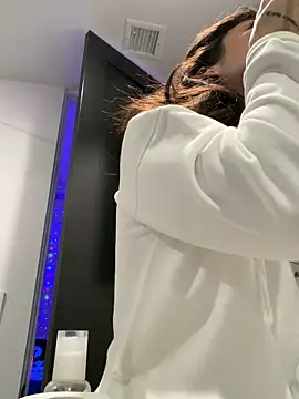 bunnierotten online show from February 25, 1:59 am