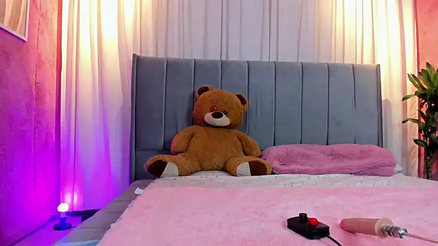 camilapersy online show from January 25, 1:08 pm