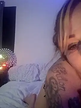 KittzyKat online show from May 8, 6:30 am