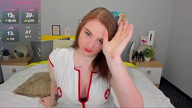 Snapshot of lillyloan4u chatting on December 15, 7:07 pm lillyloan4u online show from December 15, 7:07 pm