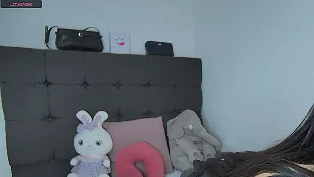 Snapshot of AmandaBrooks_18 chatting on February 14, 2:39 am AmandaBrooks 18 online show from February 14, 2:39 am