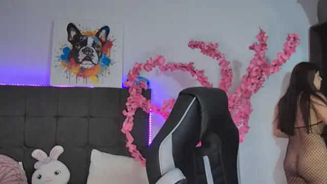 Snapshot of AmandaBrooks_18 chatting on September 18, 1:18 am AmandaBrooks 18 online show from September 18, 1:18 am