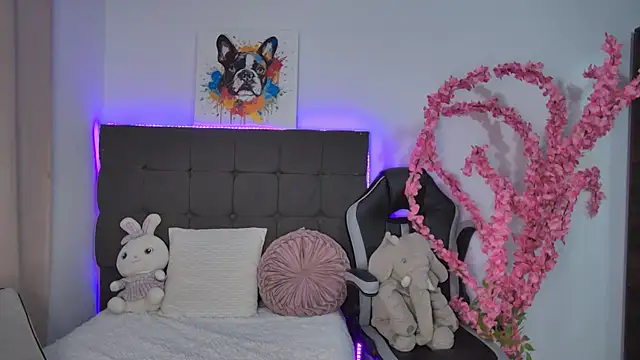 AmandaBrooks 18 online show from September 27, 2:05 am