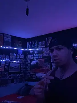 Snapshot of Blade_Ryder666 chatting on March 20, 7:57 am Blade Ryder666 online show from March 20, 7:57 am