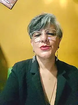 Snapshot of ilonna2025 chatting on July 30, 9:36 pm ilonna2025 online show from July 30, 9:36 pm