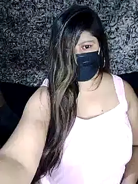 Snapshot of Lovely_WINDI chatting on February 15, 8:54 pm Lovely WINDI online show from February 15, 8:54 pm