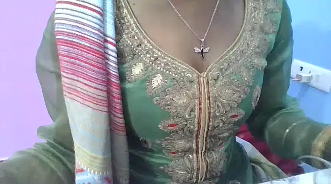 Leoni G online show from February 16, 6:21 am