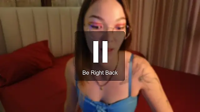 Snapshot of SusannJohnson chatting on May 18, 4:07 am SusannJohnson online show from May 18, 4:07 am