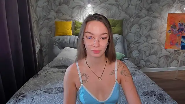 Snapshot of SusannJohnson chatting on June 20, 12:14 am SusannJohnson online show from June 20, 12:14 am