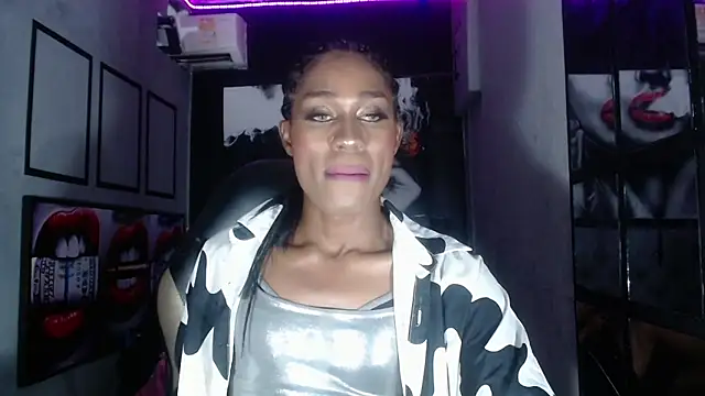 Snapshot of Africa_Carolina chatting on March 2, 10:35 am Africa Carolina online show from March 2, 10:35 am