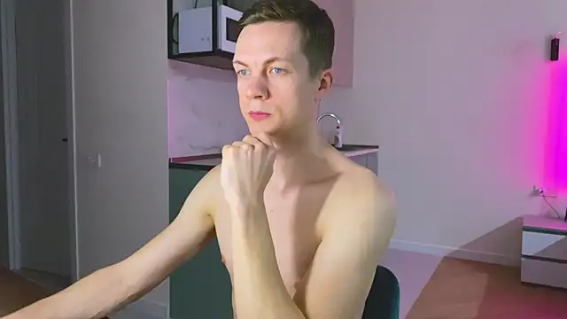 max shy online show from March 7, 9:27 pm