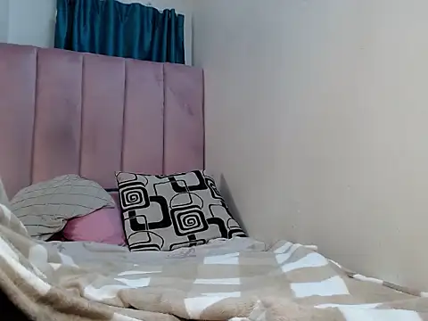 Hazel-nutt online show from February 25, 6:25 am