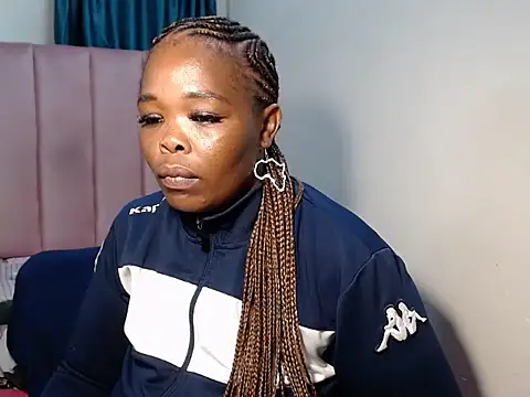 Hazel-nutt online show from March 15, 6:36 am