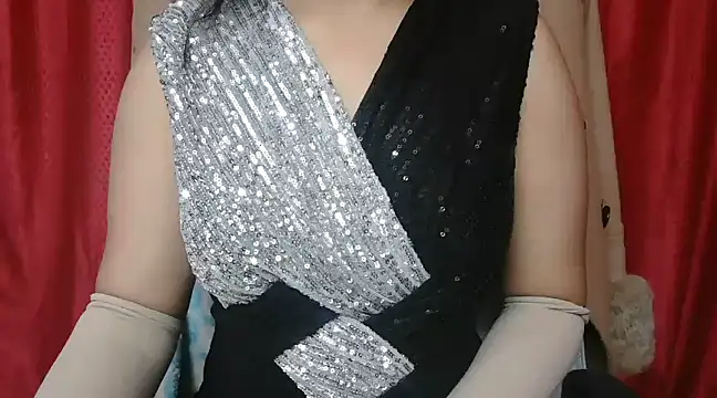 Snapshot of Heavenly_Gurl chatting on February 13, 7:45 am Heavenly Gurl online show from February 13, 7:45 am