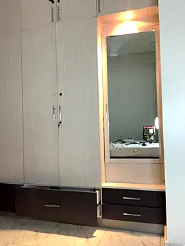 Snapshot of madell chatting on November 7, 6:24 am madell online show from November 7, 6:24 am