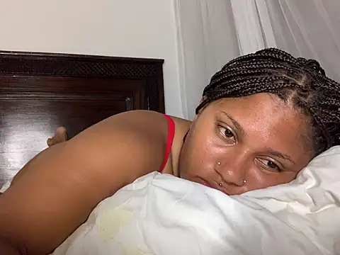 Snapshot of madell chatting on November 20, 2:34 am madell online show from November 20, 2:34 am