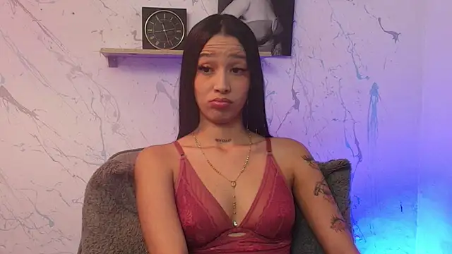 Paulina Lopezz online show from May 4, 8:27 pm