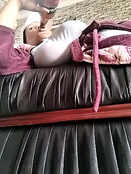 bubblendz1988 online show from October 11, 10:47 am