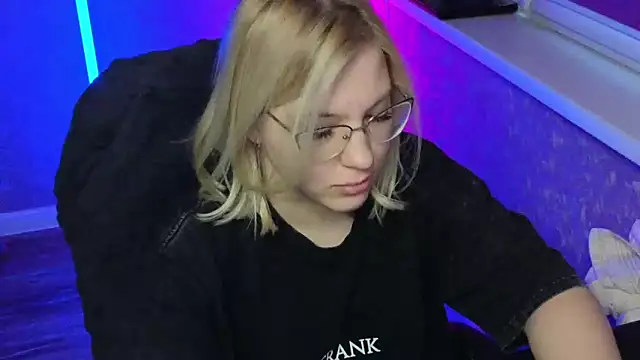 HotBrandyX online show from February 27, 2:21 am