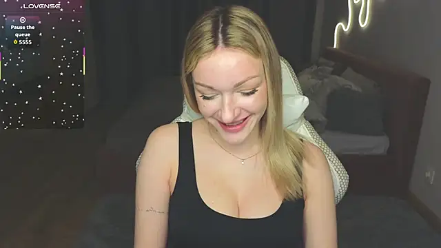 MargaretSweet1 online show from May 12, 1:14 am