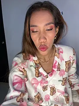 zoe storm online show from December 19, 1:12 am