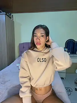 zoe storm online show from February 17, 1:46 am