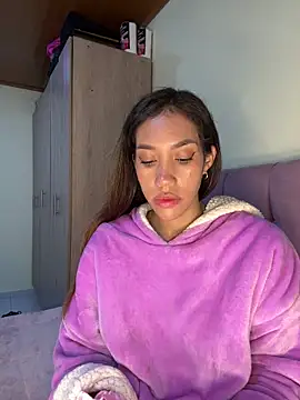 zoe storm online show from February 25, 3:05 am