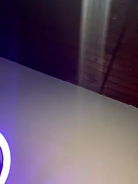 Snapshot of _Amber_Brown chatting on October 11, 4:12 am Amber Brown online show from October 11, 4:12 am