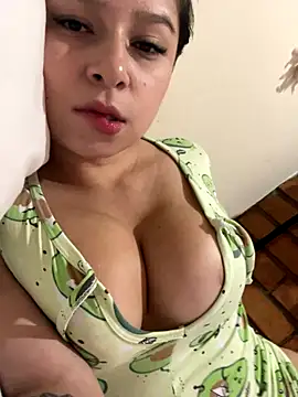 Snapshot of _Amber_Brown chatting on October 26, 10:10 am Amber Brown online show from October 26, 10:10 am