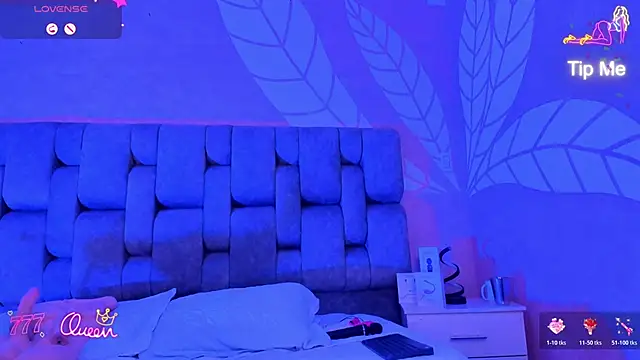 Snapshot of DalayMoore chatting on May 21, 7:43 pm DalayMoore online show from May 21, 7:43 pm