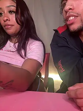 hazelbaby8880 online show from April 15, 10:22 am