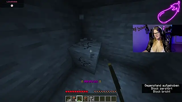 Snapshot of EveBaker04 chatting on October 5, 12:58 pm EveBaker04 online show from October 5, 12:58 pm