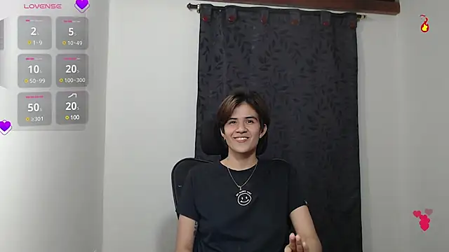 Snapshot of Dha_lia0 chatting on February 17, 3:58 am Dha lia0 online show from February 17, 3:58 am