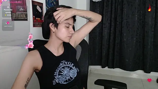 Snapshot of Dha_lia0 chatting on October 4, 2:20 am Dha lia0 online show from October 4, 2:20 am