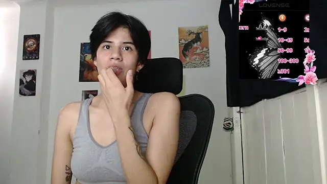 Snapshot of Dha_lia0 chatting on October 24, 9:33 pm Dha lia0 online show from October 24, 9:33 pm