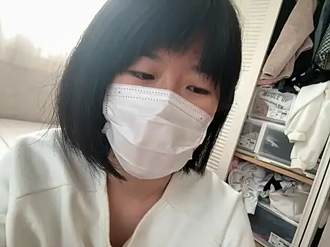 Snapshot of riri_riri_jp chatting on June 11, 5:05 am riri riri jp online show from June 11, 5:05 am