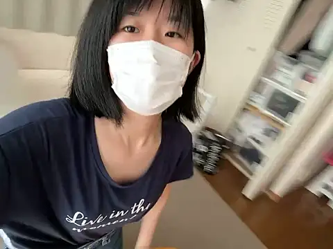 Snapshot of riri_riri_jp chatting on July 8, 1:32 am riri riri jp online show from July 8, 1:32 am