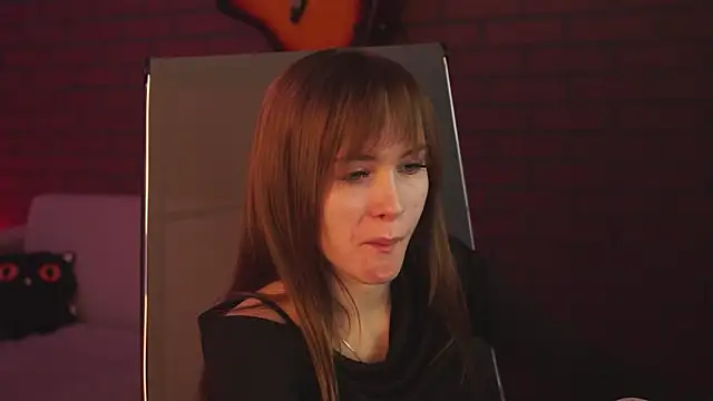 DakotaaJohnnson online show from March 5, 11:49 am