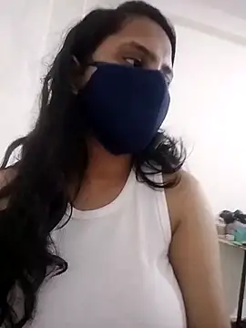 Snapshot of tasty_Chocobaar chatting on December 2, 9:32 pm tasty Chocobaar online show from December 2, 9:32 pm