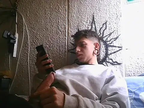 Snapshot of andrixtms chatting on November 14, 3:44 pm andrixtms online show from November 14, 3:44 pm