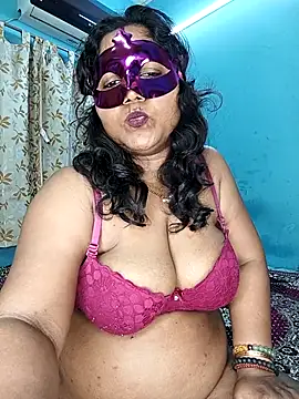 hevensex143 online show from January 6, 8:12 pm