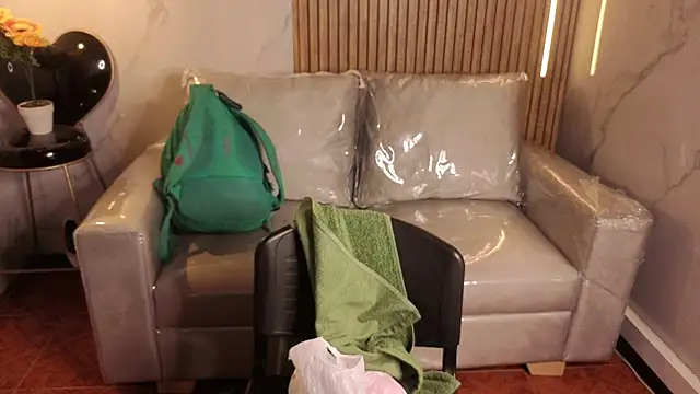 Kitten Cam online show from June 23, 1:14 am