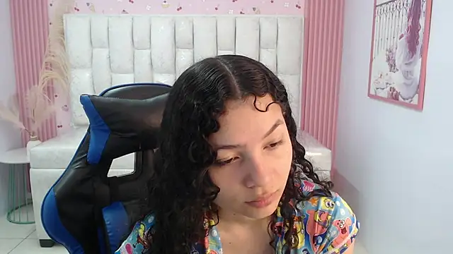 Snapshot of shalon_diaz_s chatting on October 28, 1:14 pm shalon diaz s online show from October 28, 1:14 pm