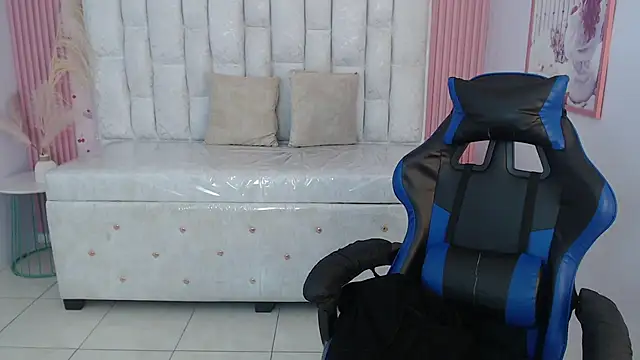 Snapshot of shalon_diaz_s chatting on November 1, 1:13 pm shalon diaz s online show from November 1, 1:13 pm