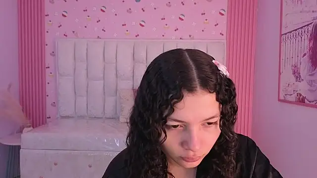 shalon diaz s online show from February 13, 1:18 pm