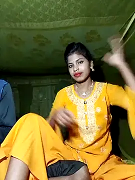 Hot couple 1 online show from March 19, 5:28 pm