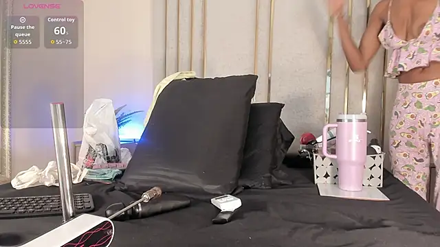 Liincostelloo online show from March 3, 7:53 pm