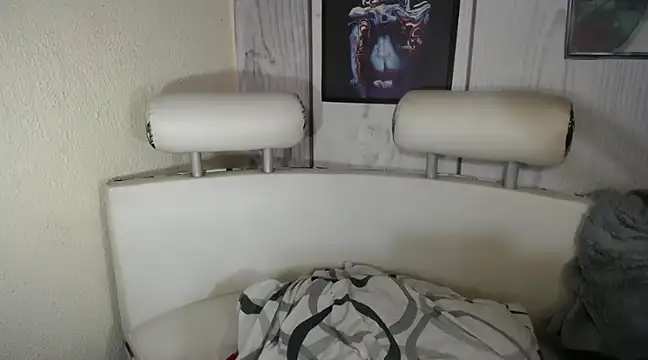 JULIANAWET69 online show from February 7, 12:09 am