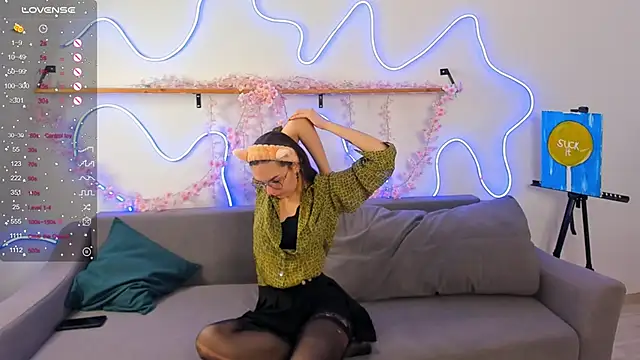 MaryKlein online show from February 9, 8:02 pm