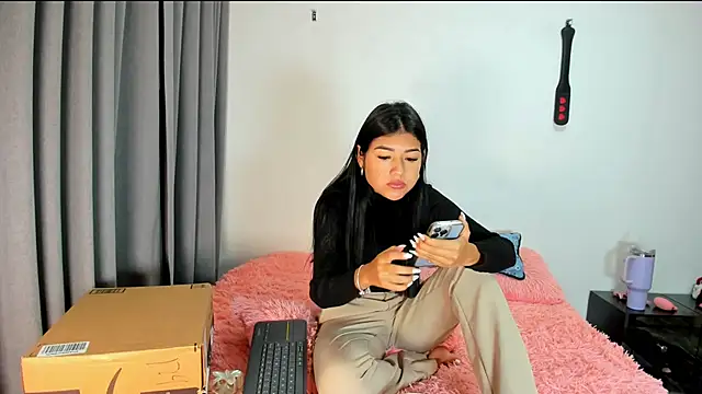 Snapshot of 1lubonnie chatting on January 30, 1:22 am 1lubonnie online show from January 30, 1:22 am